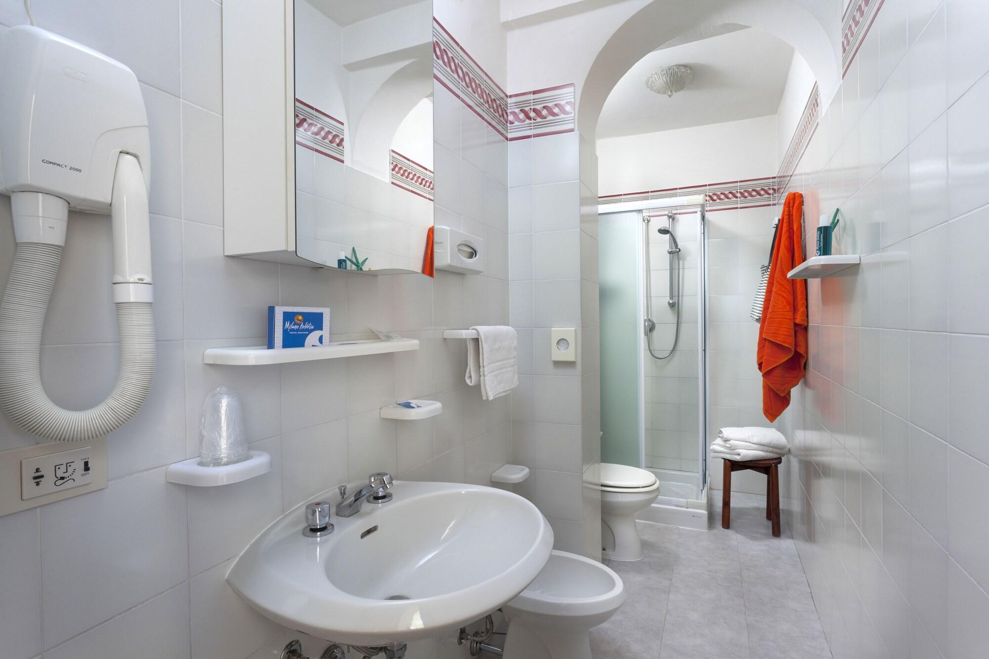 Hotel Milano Helvetia - In Centro Con Piscina Riccione Luaran gambar